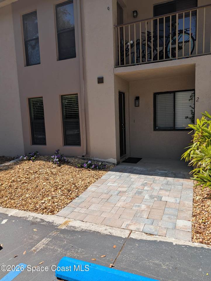 555 Aster Court - Photo 1