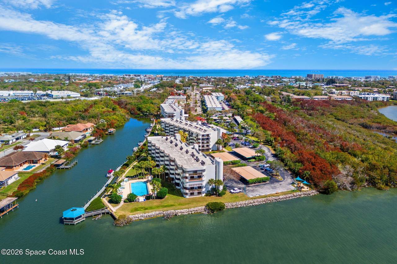 300 Columbia Drive - Photo 1