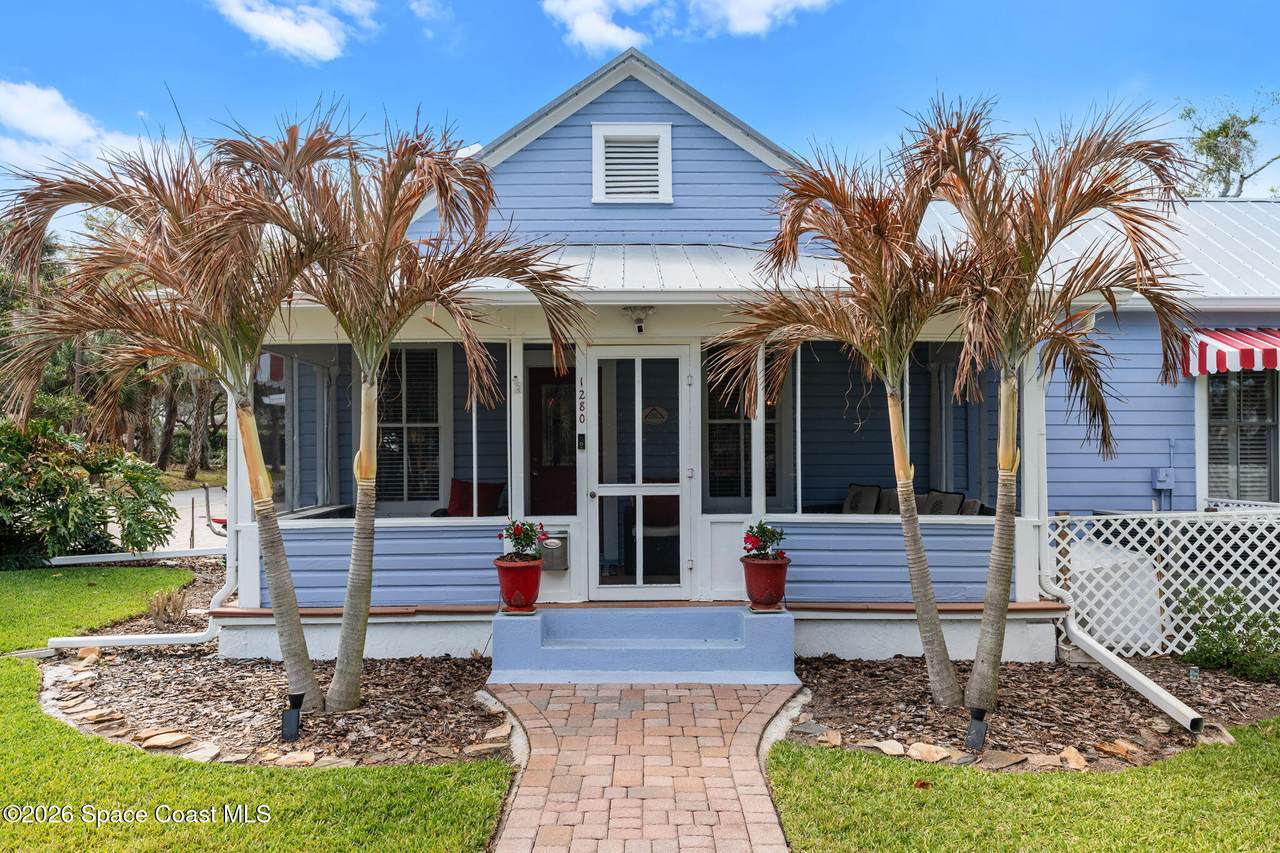 https://bt-photos.global.ssl.fastly.net/spacecoast/1280_boomver_1_1071473-2.jpg