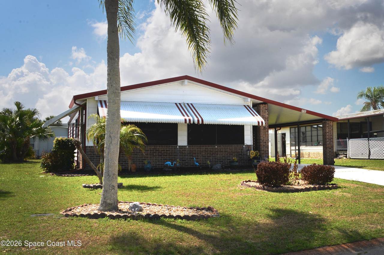919 Dogwood Drive - Photo 1