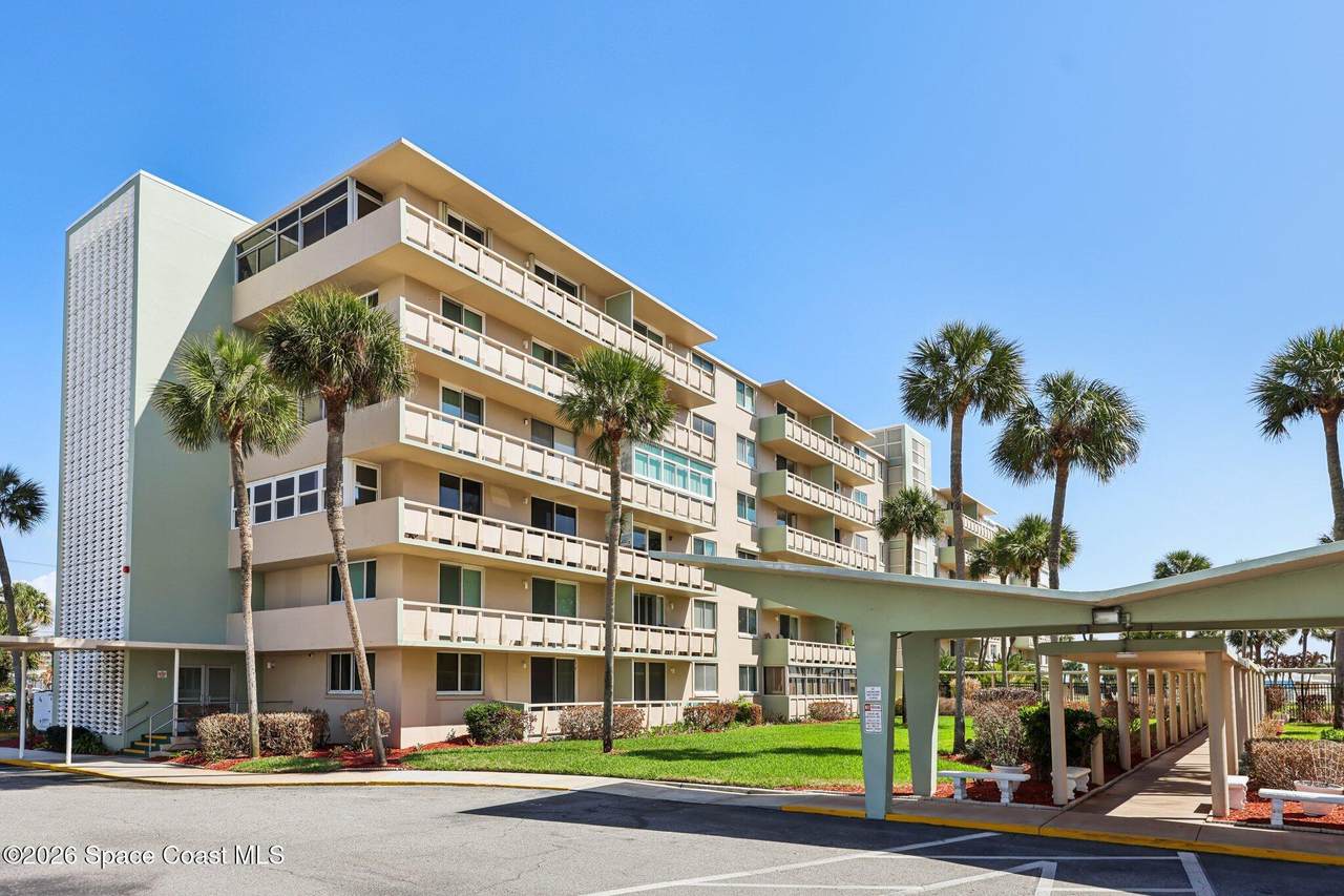 https://bt-photos.global.ssl.fastly.net/spacecoast/1280_boomver_1_1071630-2.jpg