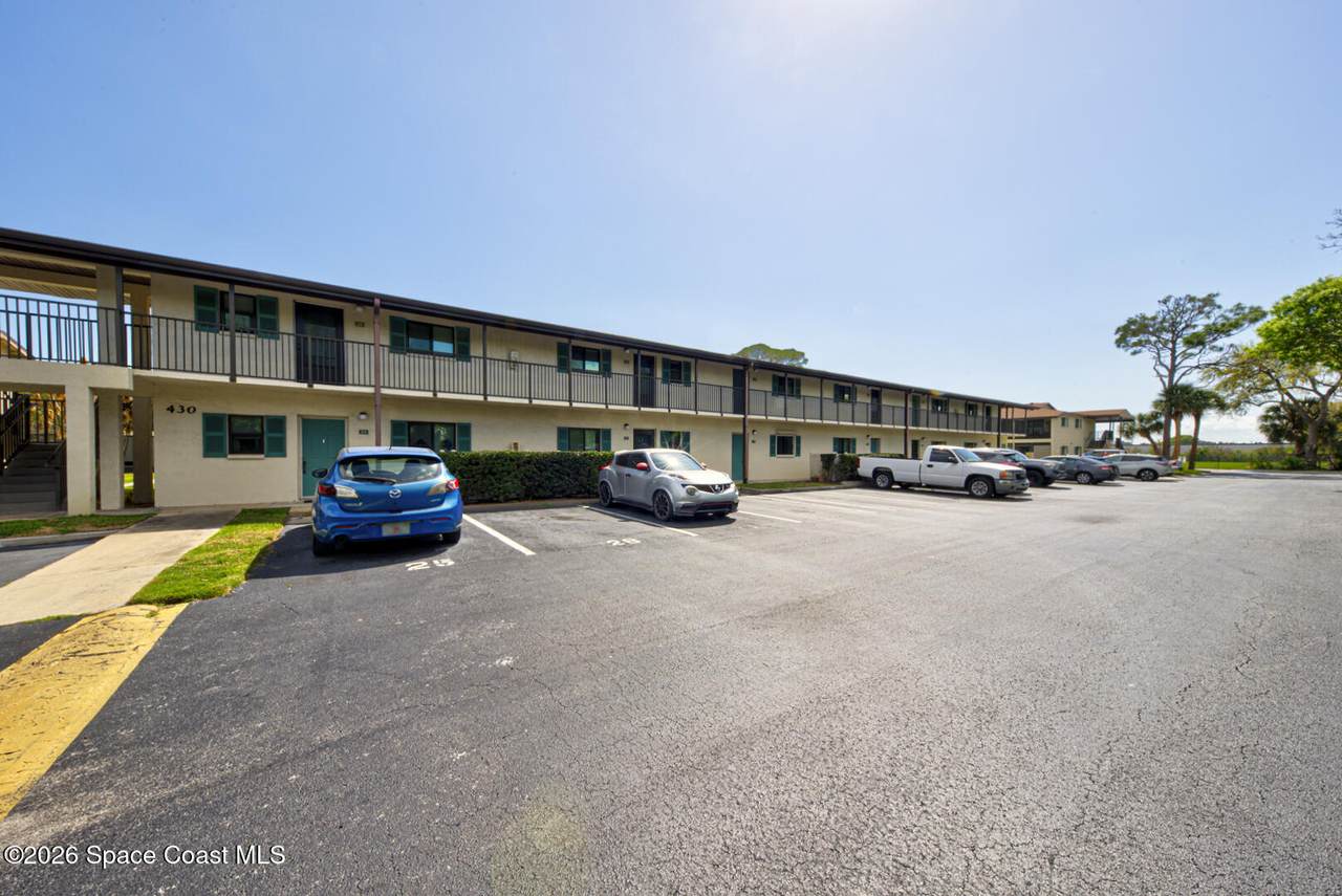 430 Breakwater Drive - Photo 1