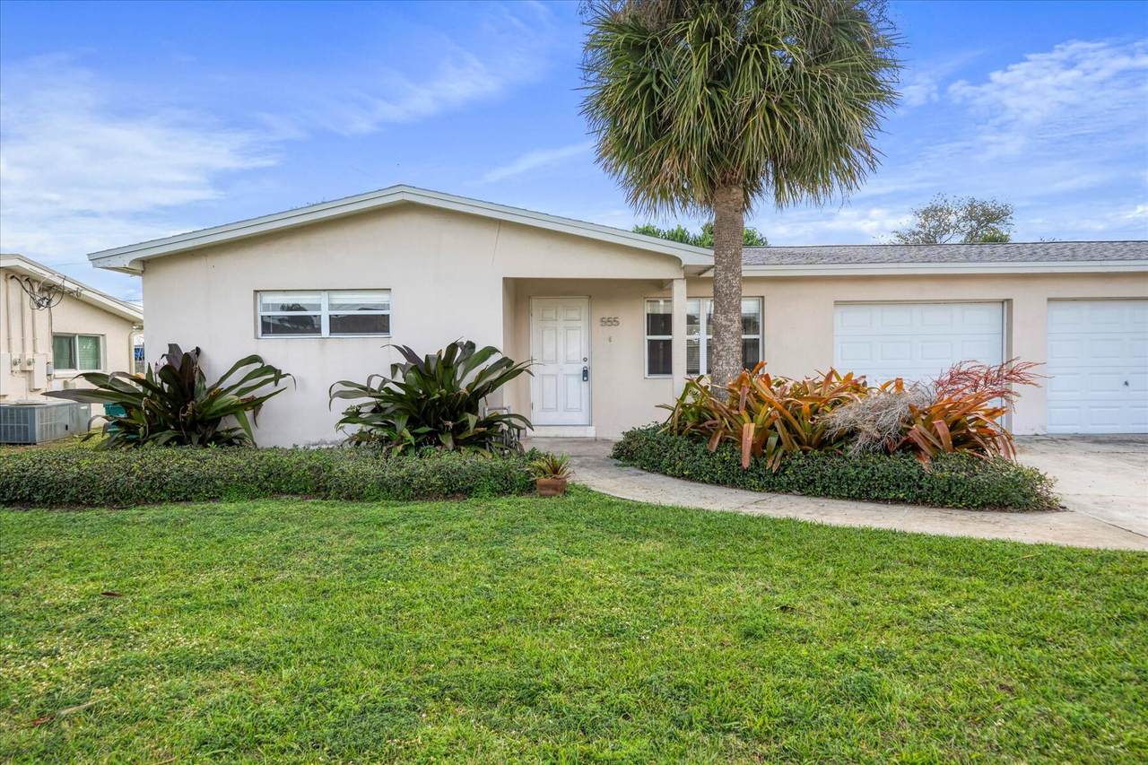 555 Lee Avenue - Photo 1