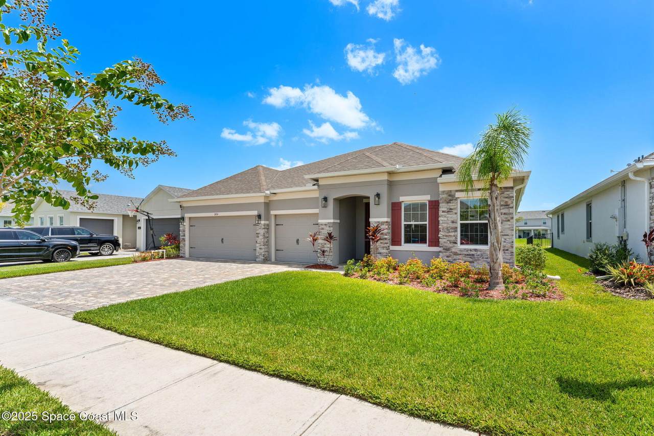 https://bt-photos.global.ssl.fastly.net/spacecoast/1280_boomver_1_1071675-2.jpg