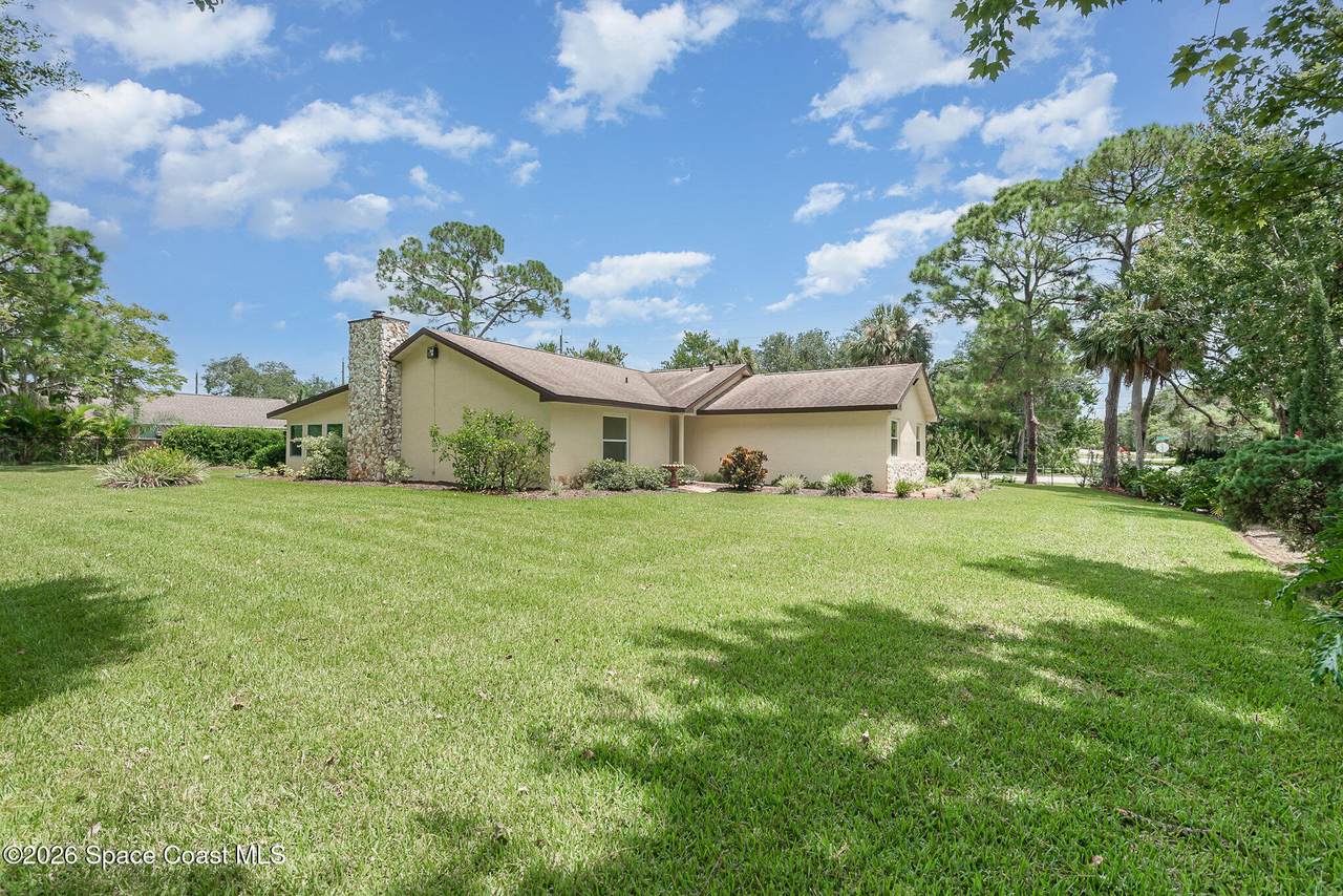 https://bt-photos.global.ssl.fastly.net/spacecoast/1280_boomver_1_1071686-2.jpg