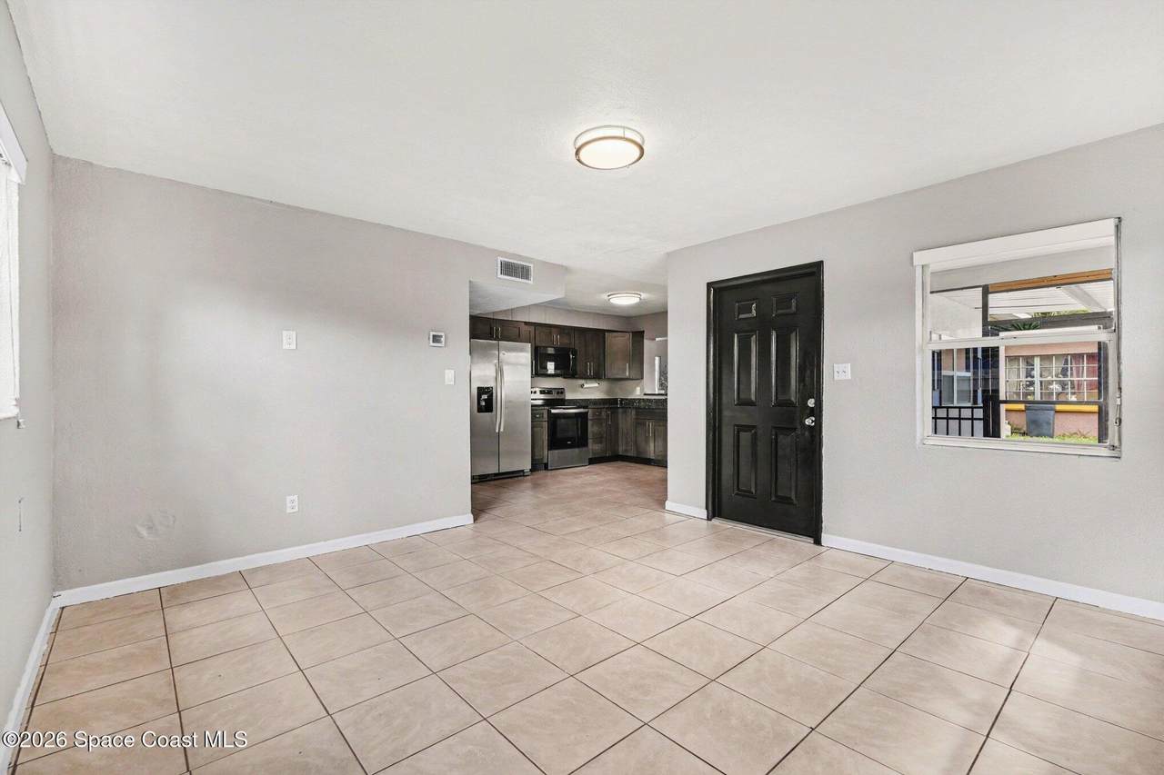 https://bt-photos.global.ssl.fastly.net/spacecoast/1280_boomver_1_1071906-2.jpg