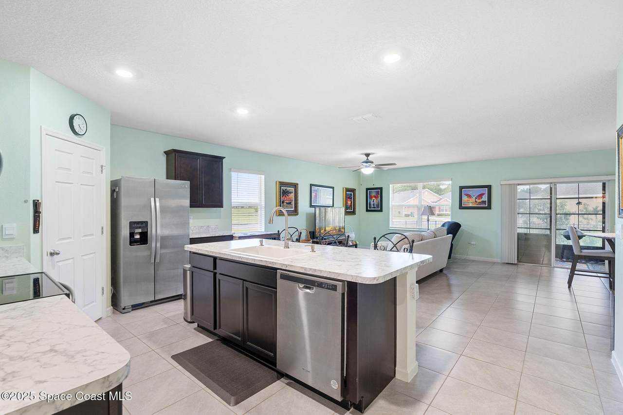 https://bt-photos.global.ssl.fastly.net/spacecoast/1280_boomver_1_1071944-2.jpg