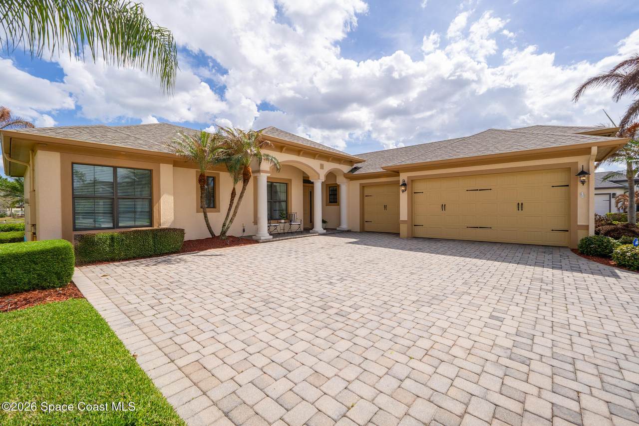 https://bt-photos.global.ssl.fastly.net/spacecoast/1280_boomver_1_1071950-2.jpg