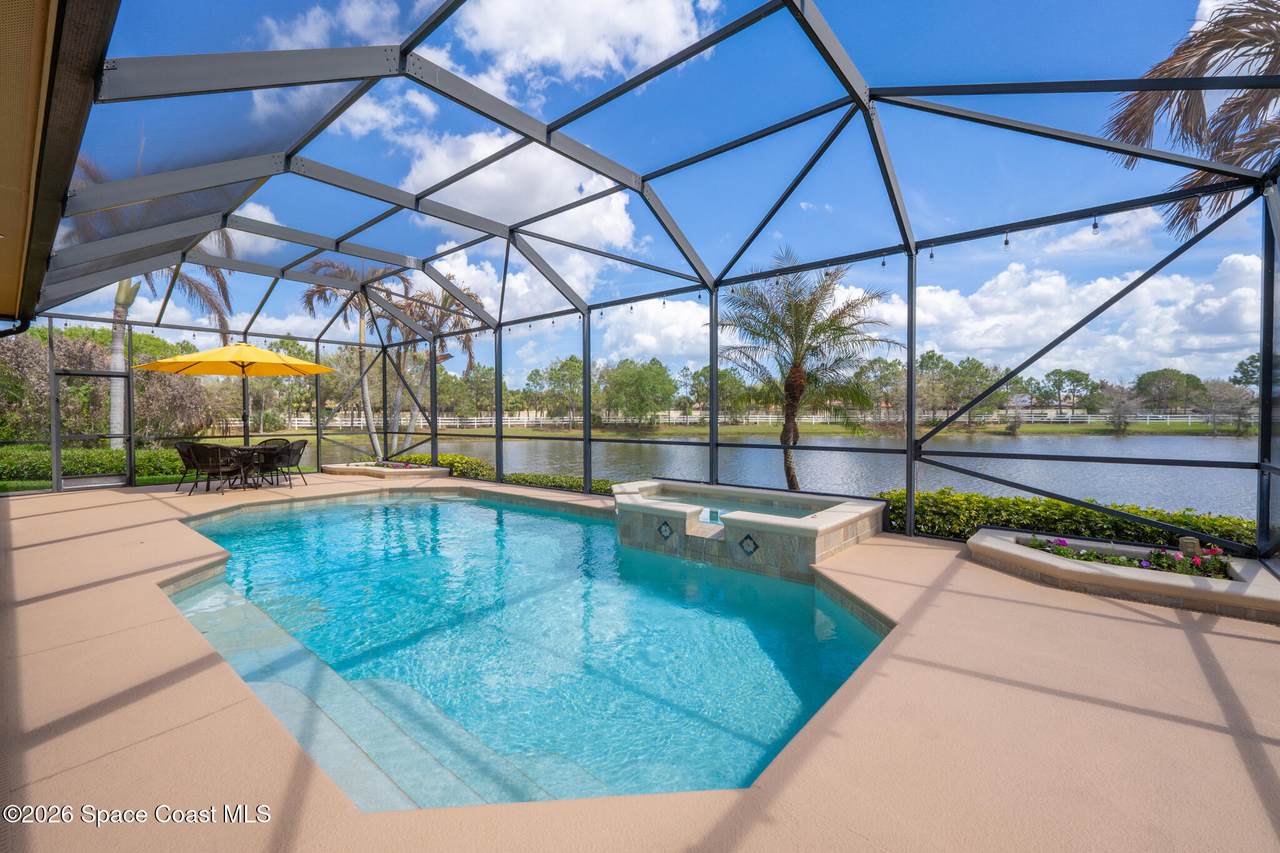 https://bt-photos.global.ssl.fastly.net/spacecoast/1280_boomver_1_1071950-2.jpg