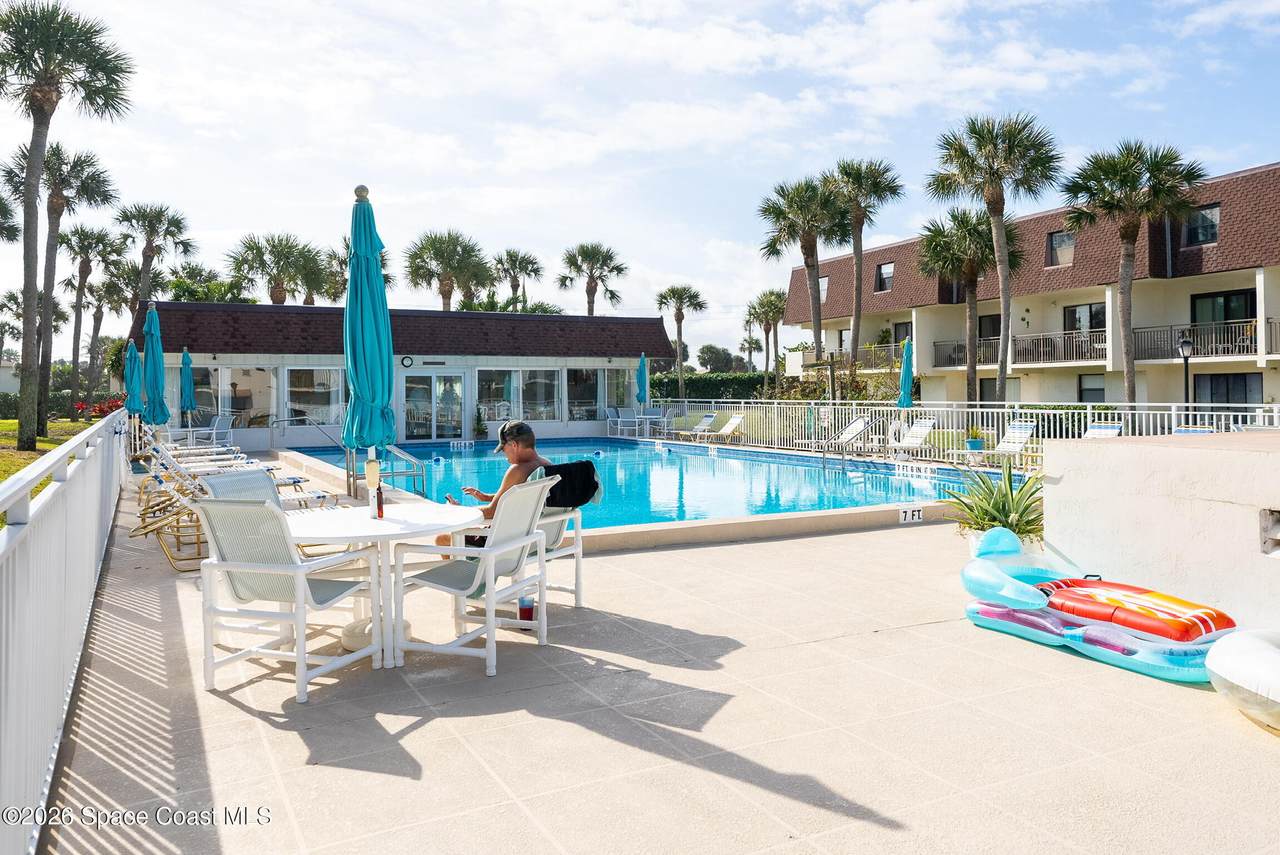 https://bt-photos.global.ssl.fastly.net/spacecoast/1280_boomver_1_1072012-2.jpg