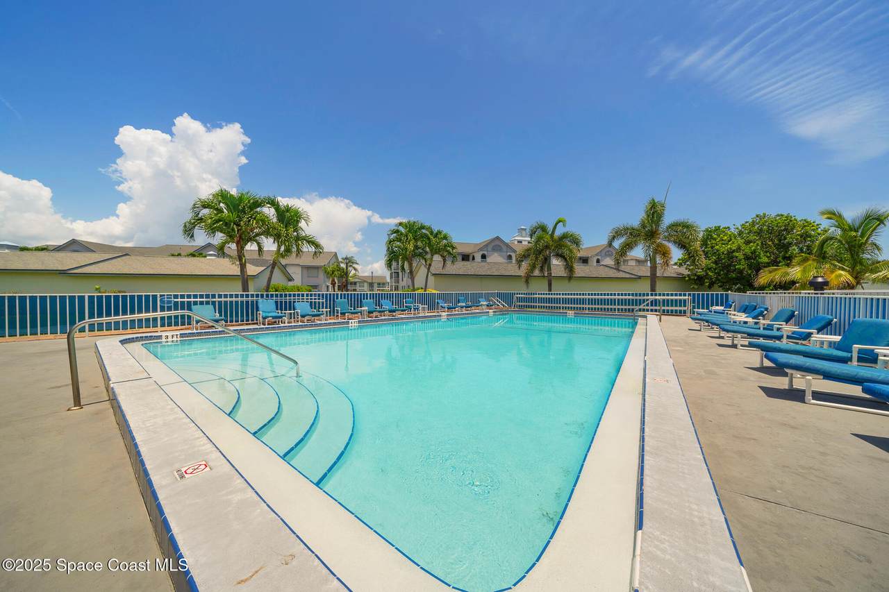 https://bt-photos.global.ssl.fastly.net/spacecoast/orig_boomver_1_1072082-2.jpg
