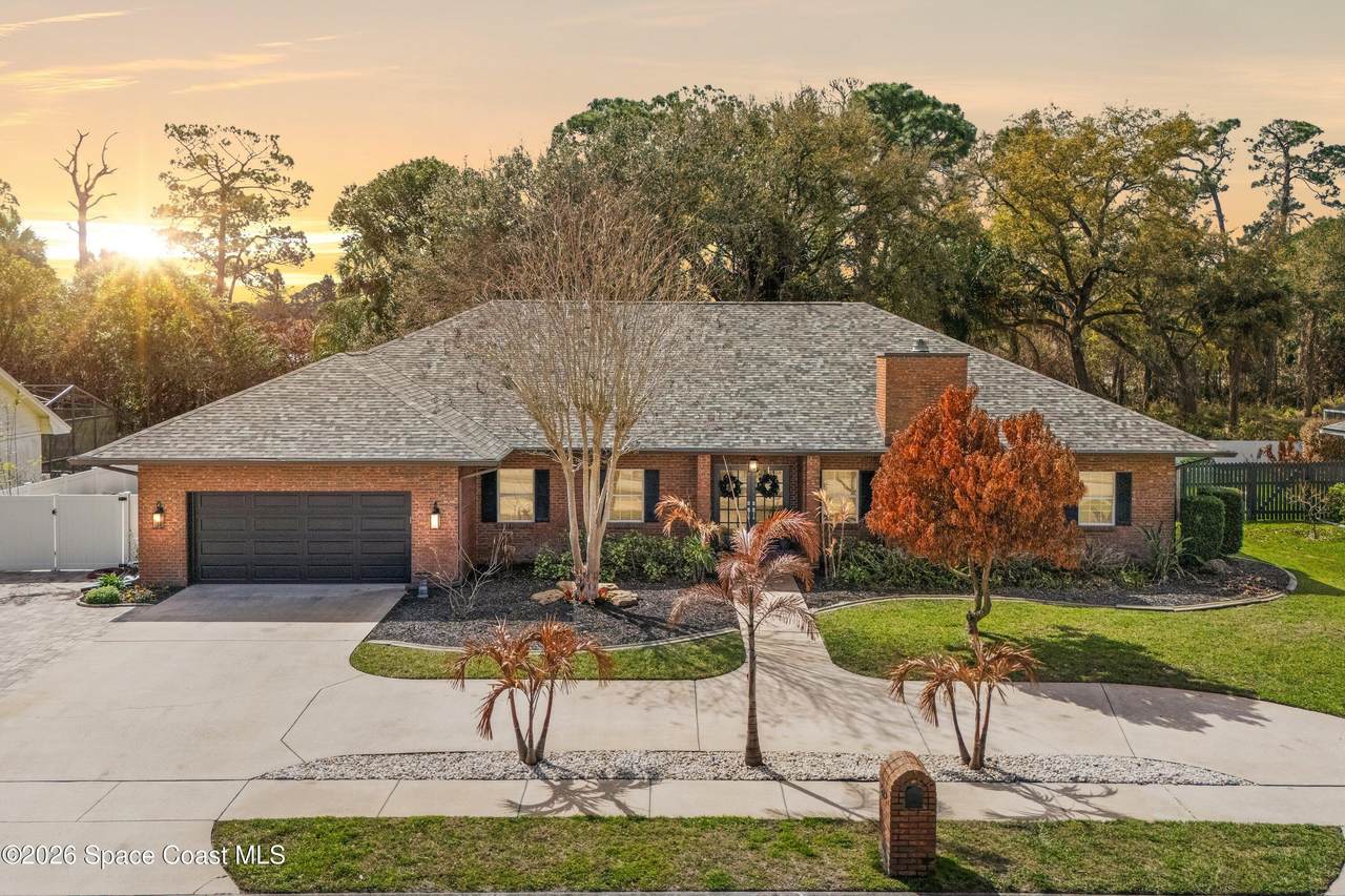 572 Lake Ashley Circle - Photo 1