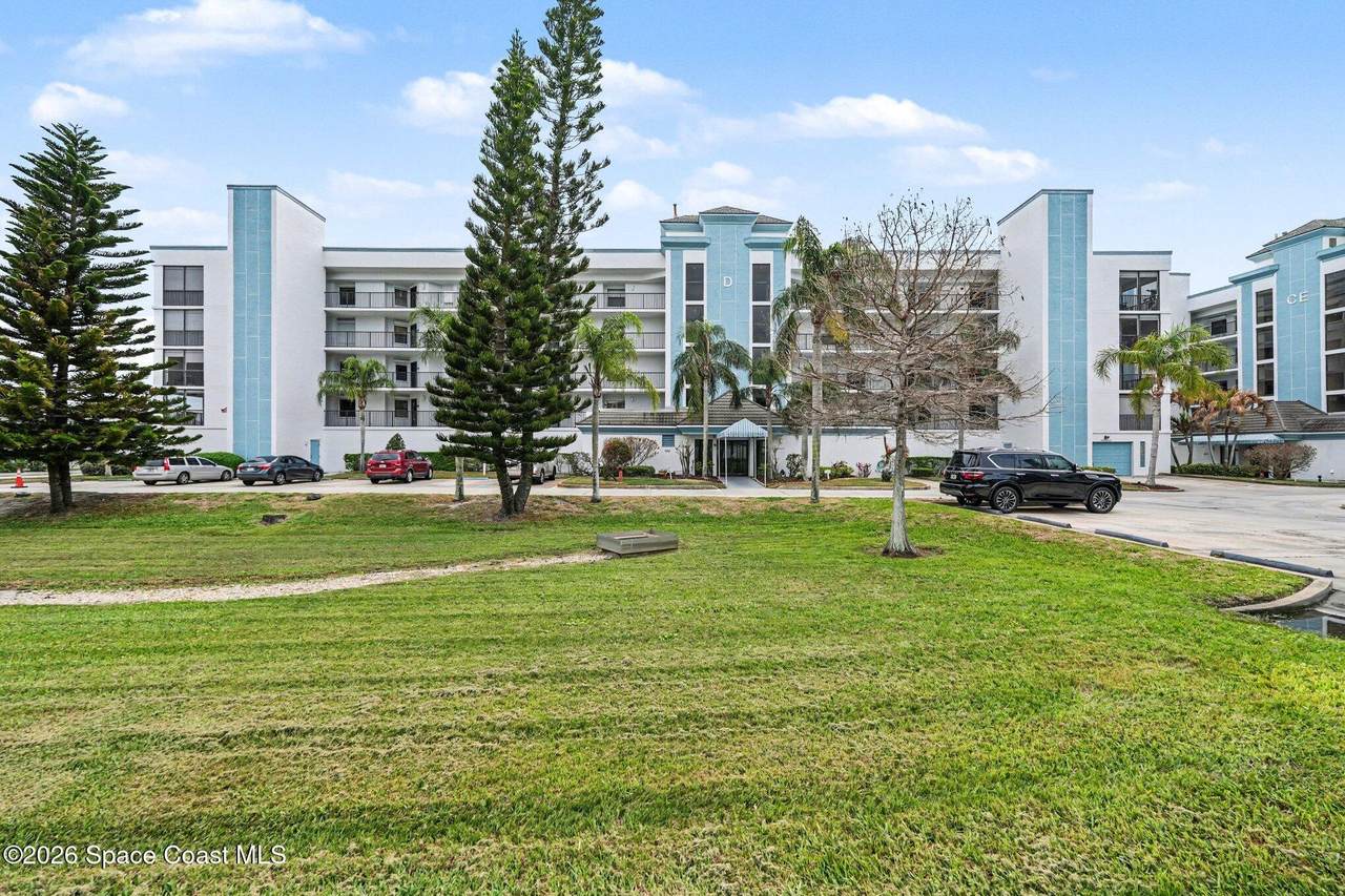 3613 Banana River Boulevard - Photo 1