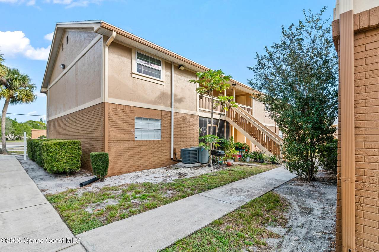 https://bt-photos.global.ssl.fastly.net/spacecoast/1280_boomver_1_1072531-2.jpg