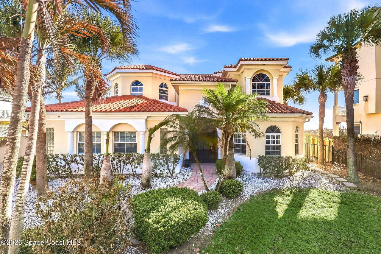https://bt-photos.global.ssl.fastly.net/spacecoast/1280_boomver_1_1072596-2.jpg