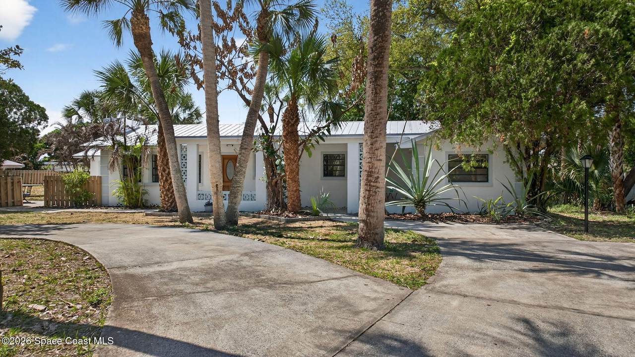 7486 Livingstone Lane - Photo 1