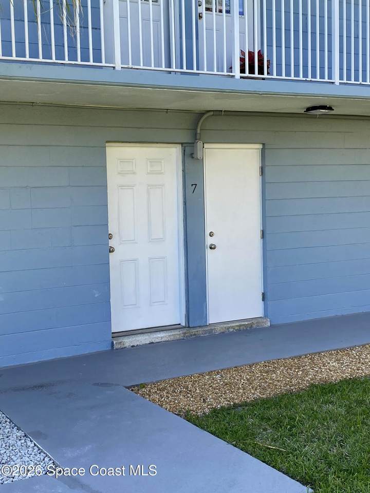 302 Lincoln Avenue - Photo 1