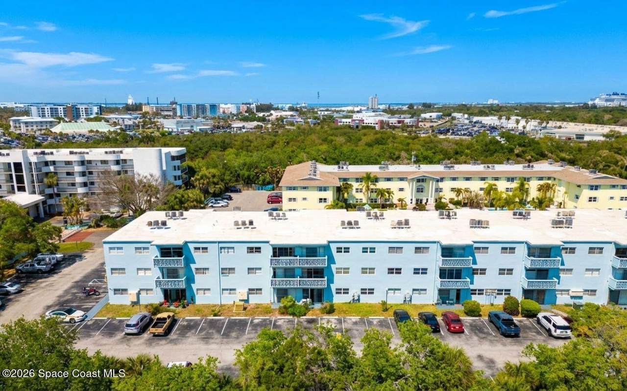 https://bt-photos.global.ssl.fastly.net/spacecoast/1280_boomver_1_1072947-2.jpg