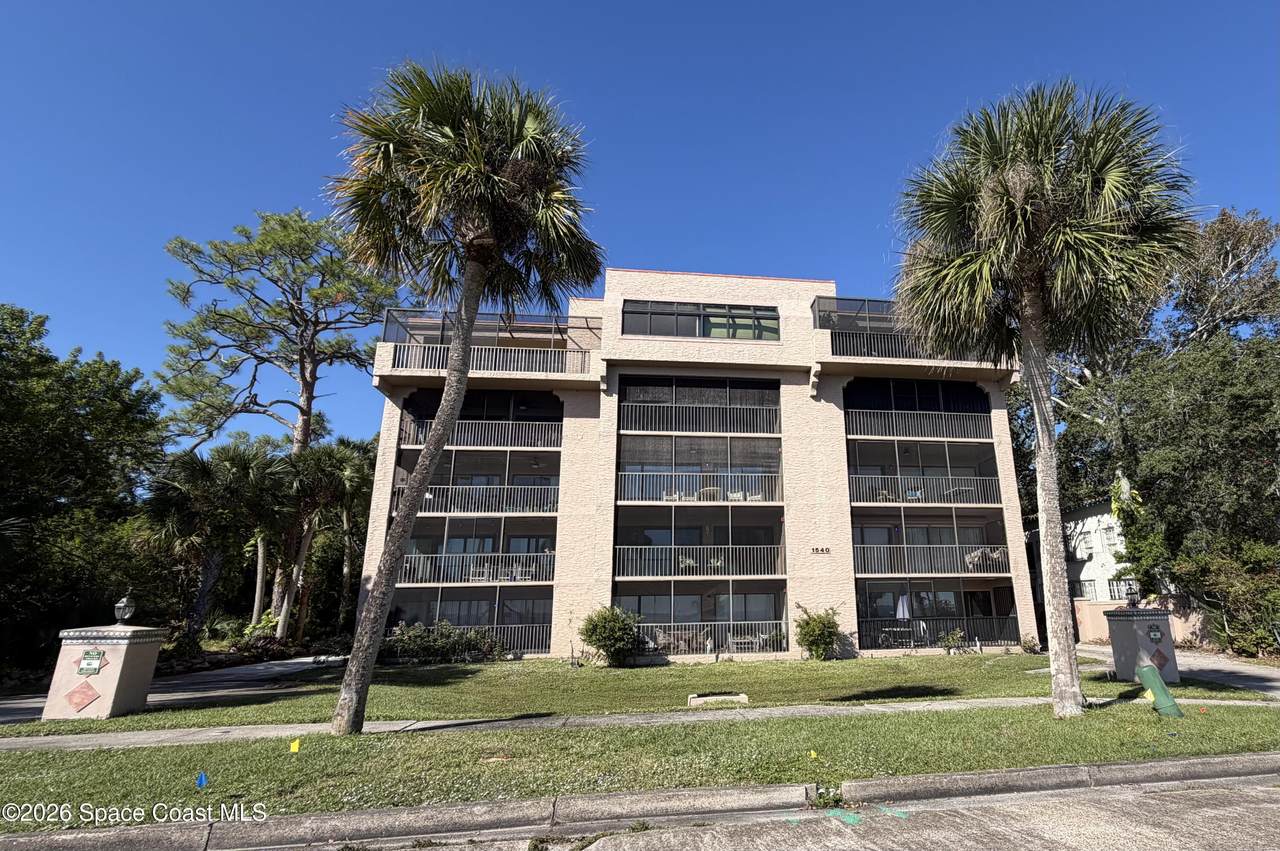 1540 Riverside Drive - Photo 1