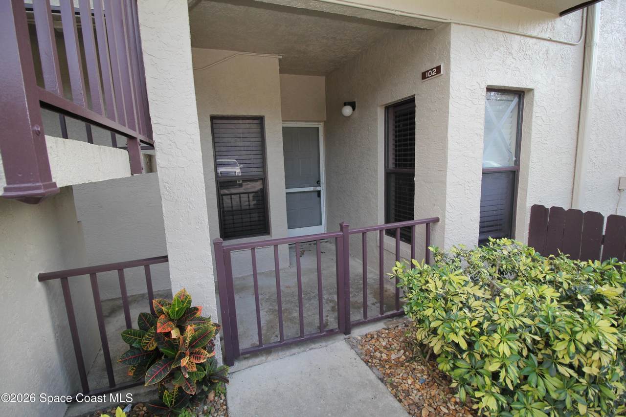1051 Clearmont Street - Photo 1