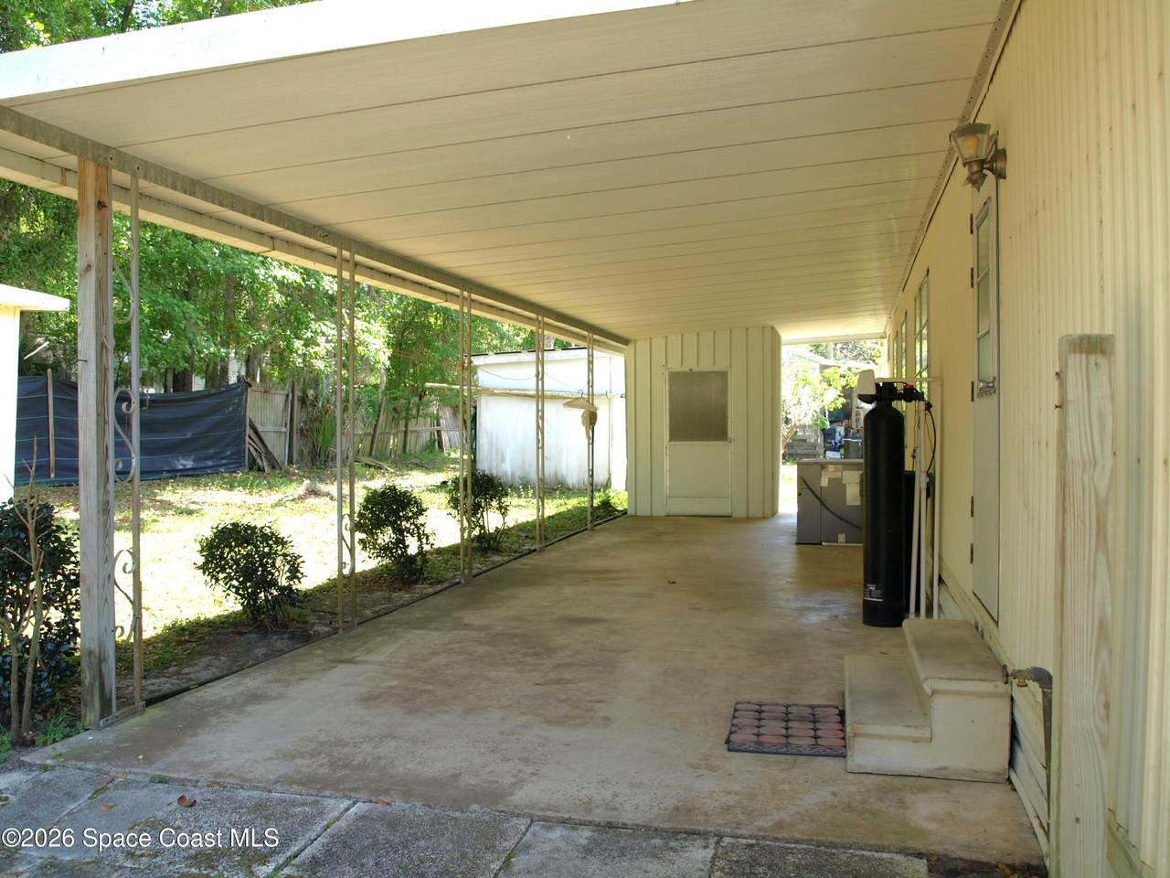 https://bt-photos.global.ssl.fastly.net/spacecoast/1280_boomver_1_1073136-2.jpg