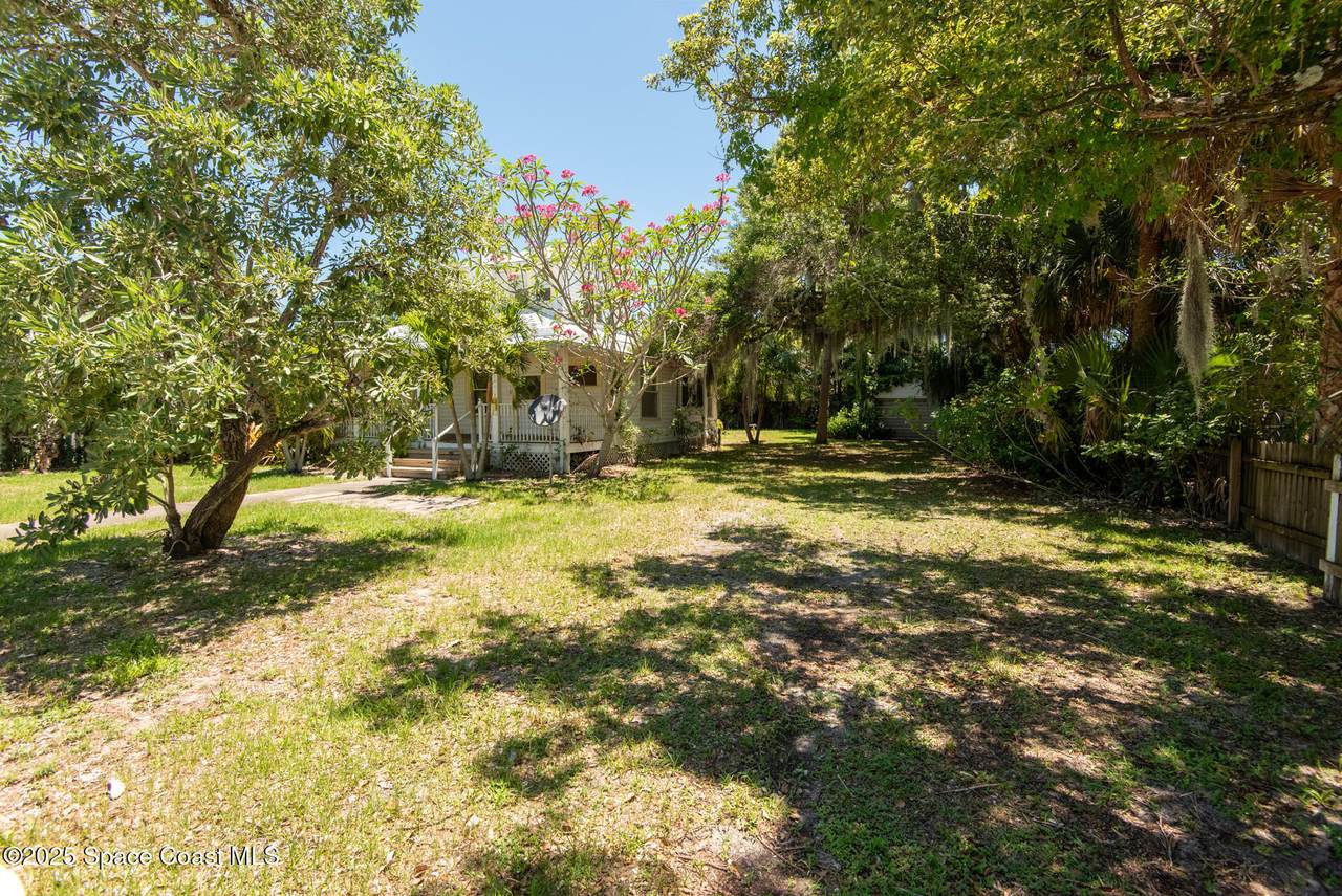 https://bt-photos.global.ssl.fastly.net/spacecoast/1280_boomver_1_1073458-2.jpg