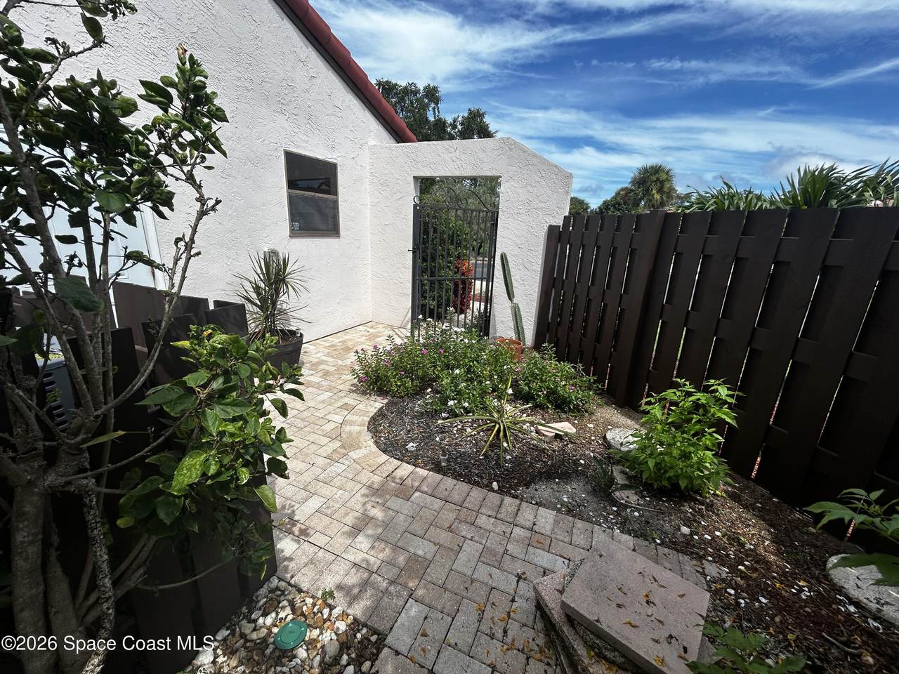 https://bt-photos.global.ssl.fastly.net/spacecoast/1280_boomver_1_1073559-2.jpg