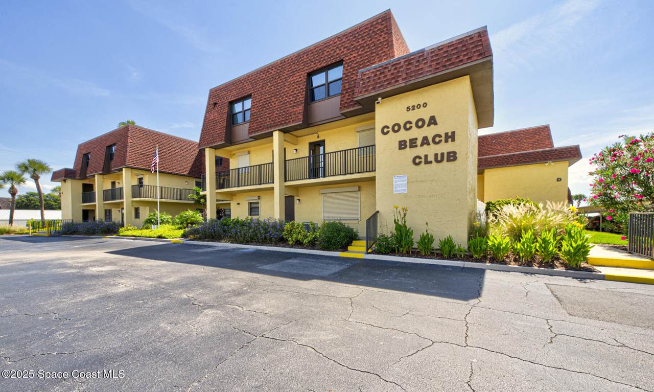 5200 Ocean Beach Boulevard - Photo 1
