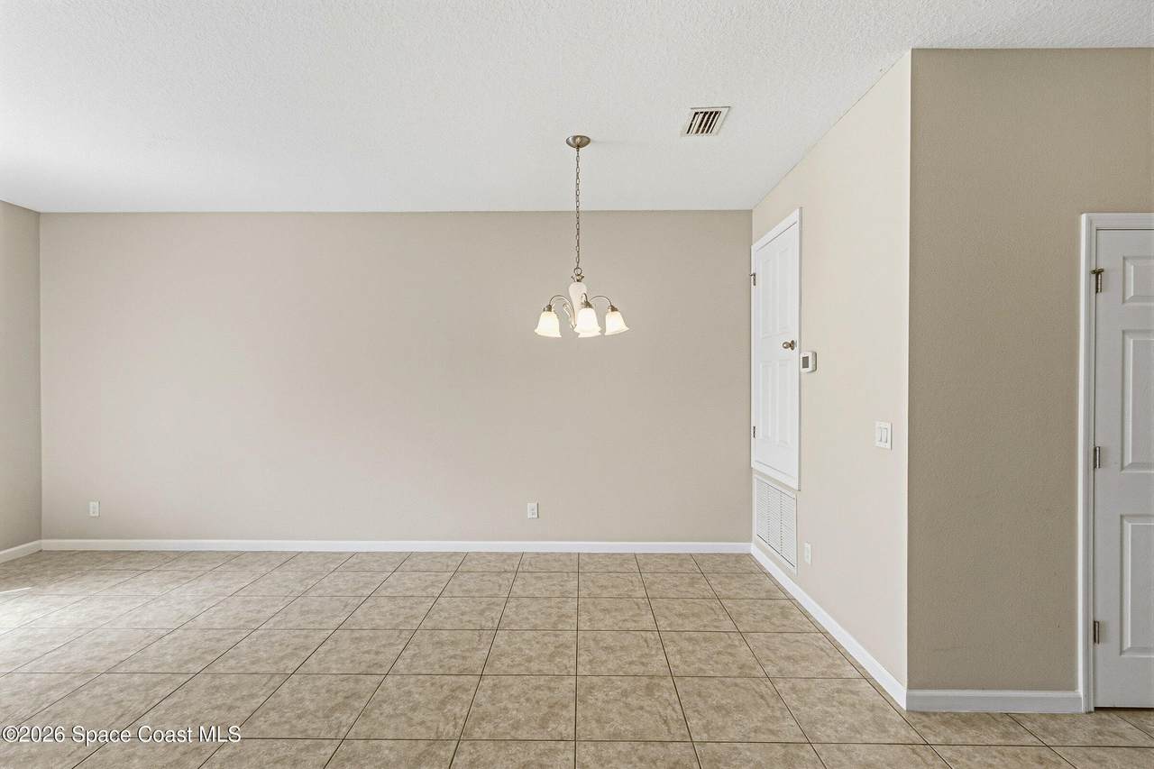 https://bt-photos.global.ssl.fastly.net/spacecoast/1280_boomver_1_1073893-2.jpg