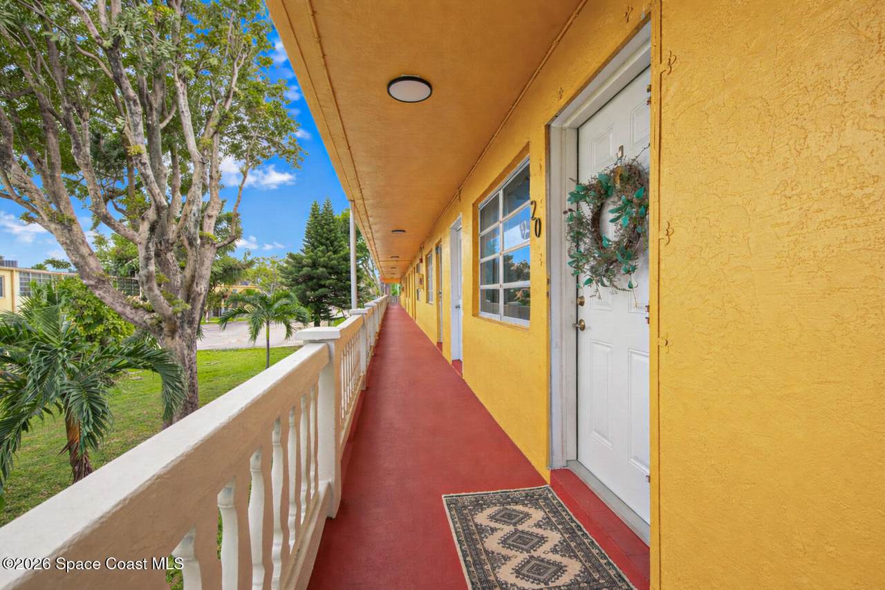 115 202nd Terrace - Photo 1