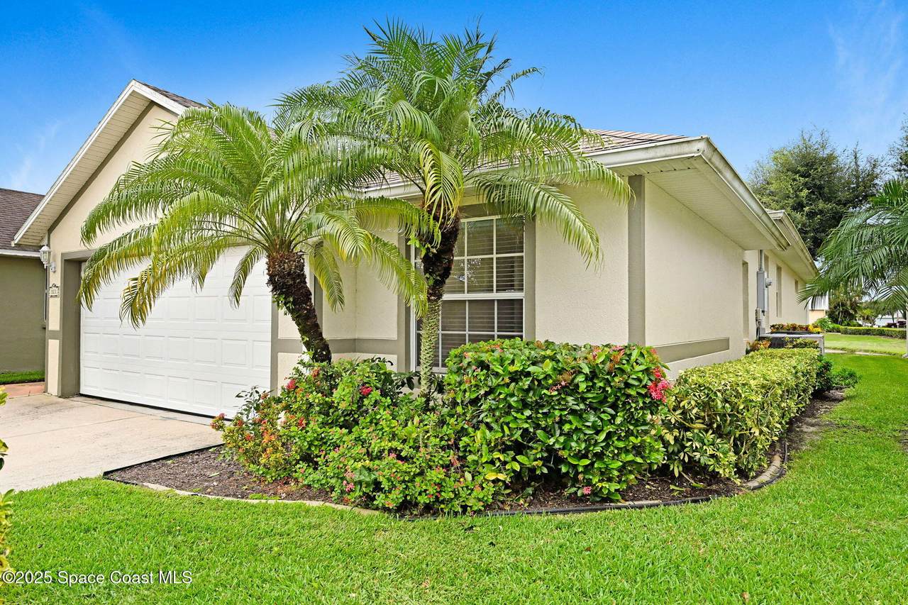 521 Priscilla Place - Photo 1
