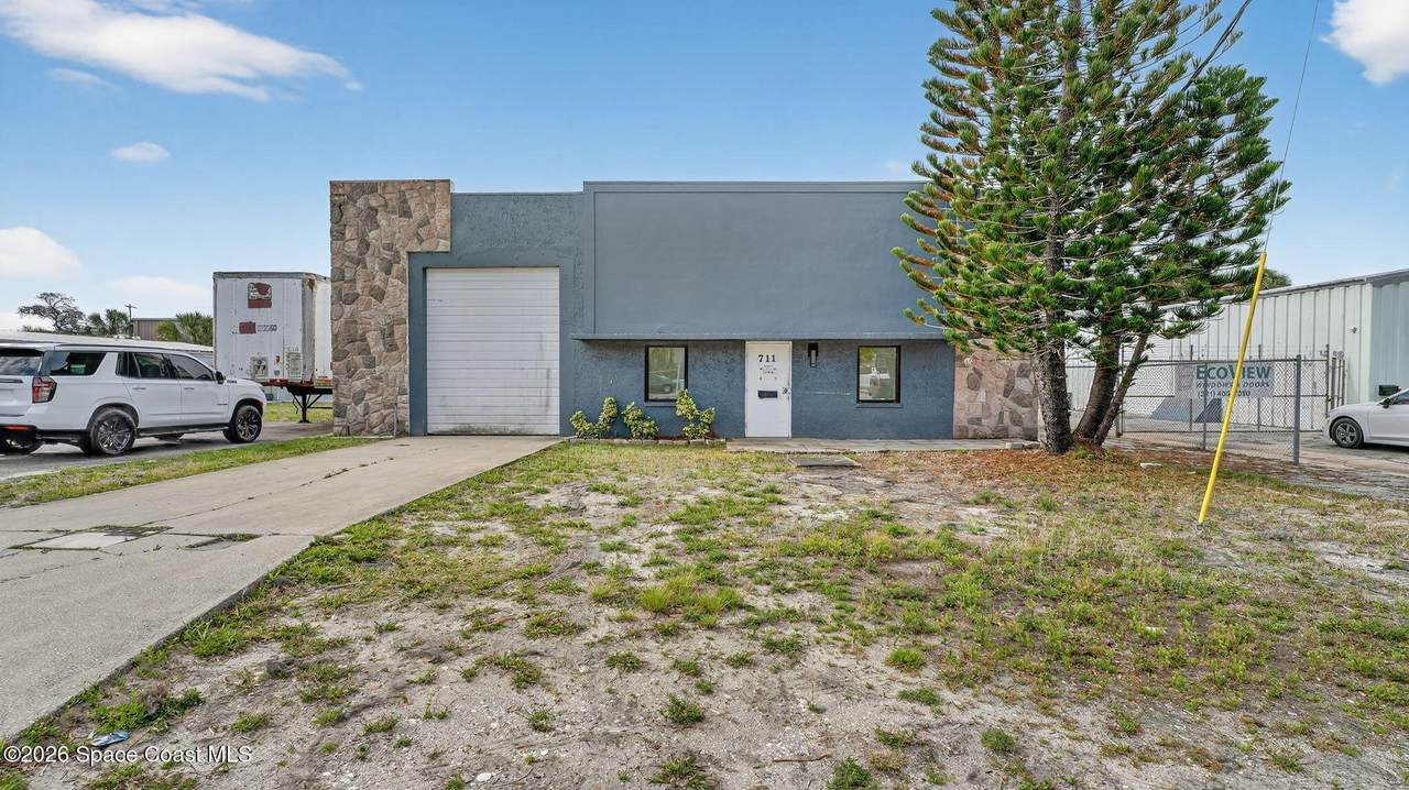 711 Seminole Avenue - Photo 1