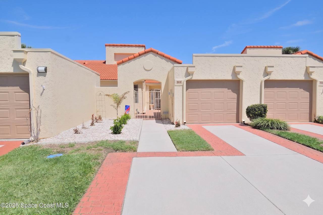 712 Green Valley Lane - Photo 1