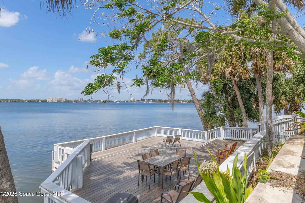 https://bt-photos.global.ssl.fastly.net/spacecoast/1280_boomver_1_1074774-2.jpg