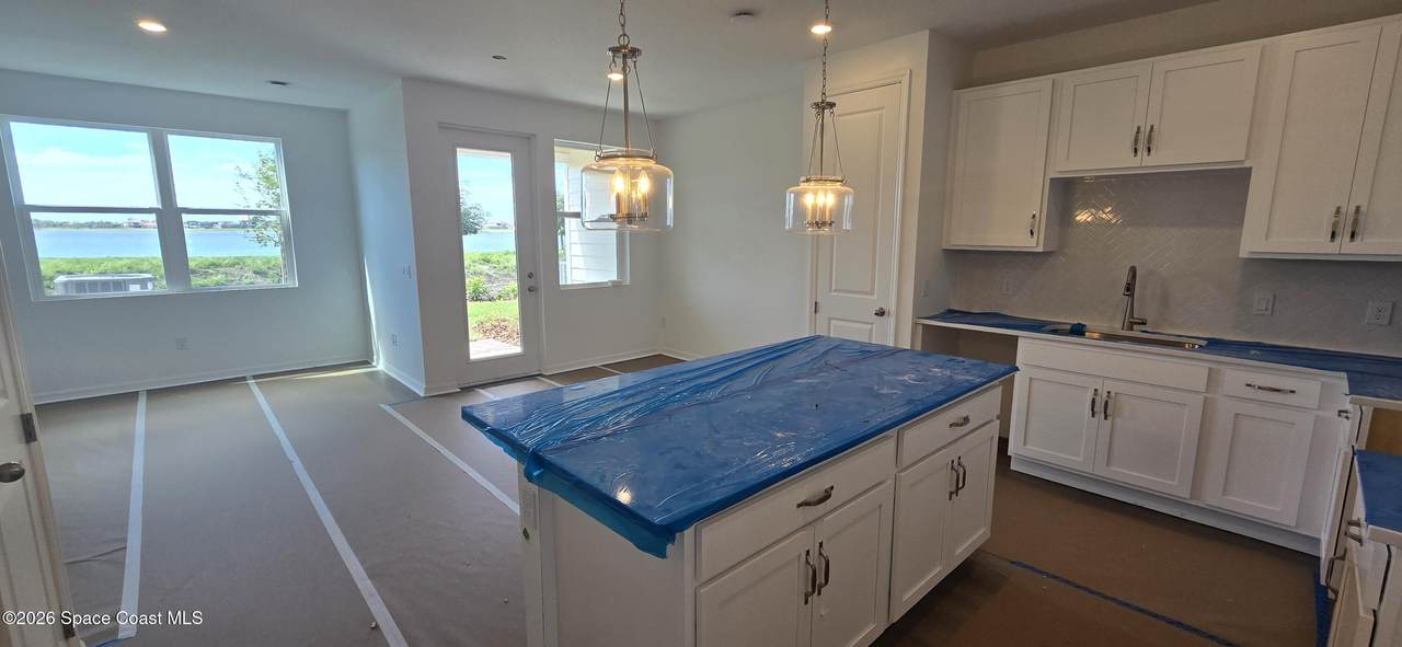 https://bt-photos.global.ssl.fastly.net/spacecoast/1280_boomver_1_1074925-2.jpg
