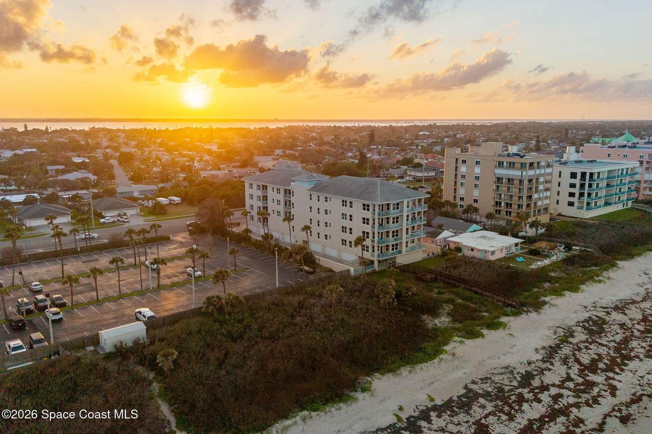 https://bt-photos.global.ssl.fastly.net/spacecoast/1280_boomver_1_1075176-2.jpg