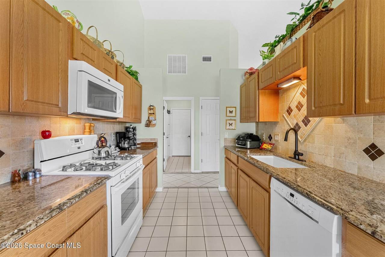 https://bt-photos.global.ssl.fastly.net/spacecoast/1280_boomver_1_1075182-2.jpg