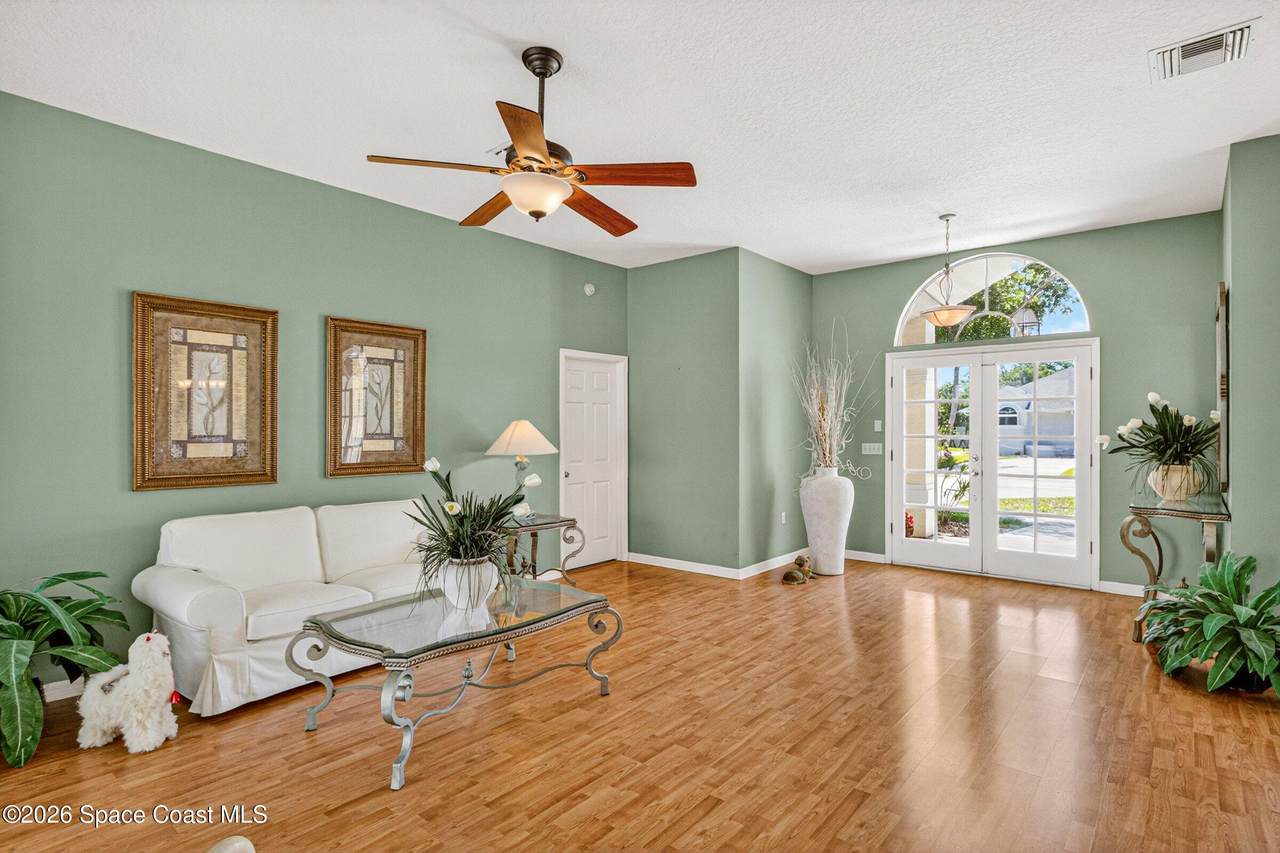 https://bt-photos.global.ssl.fastly.net/spacecoast/1280_boomver_1_1075213-2.jpg