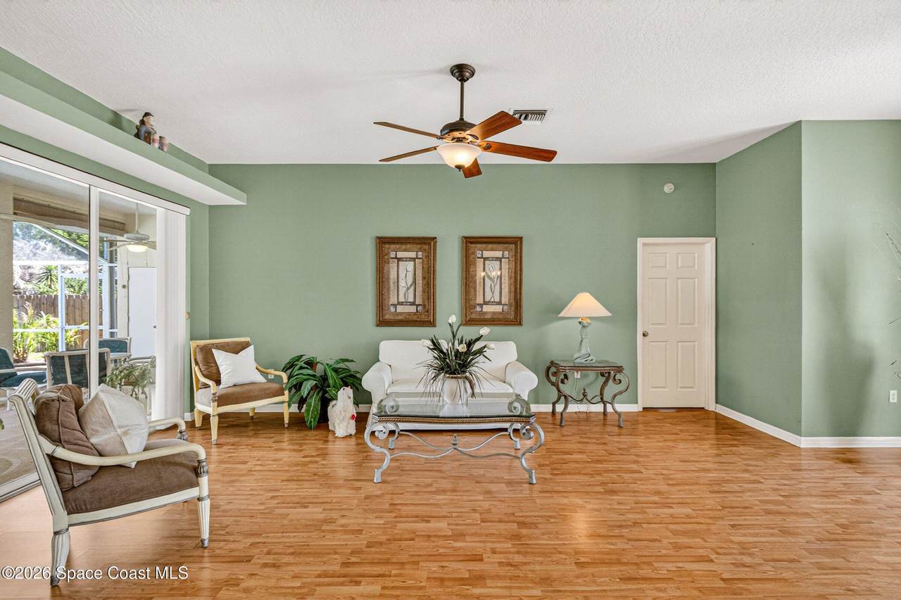 https://bt-photos.global.ssl.fastly.net/spacecoast/1280_boomver_1_1075213-2.jpg