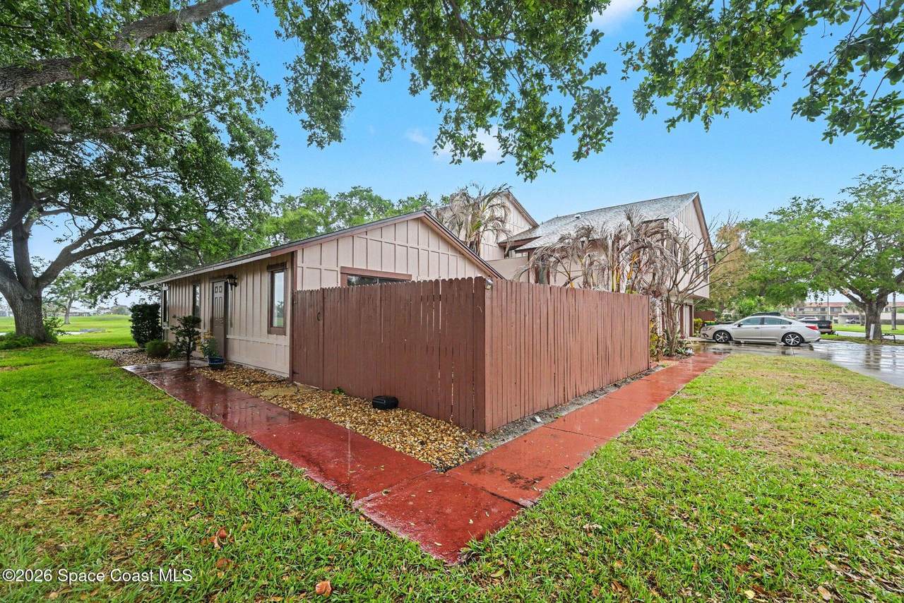 5 Fairway Drive - Photo 1