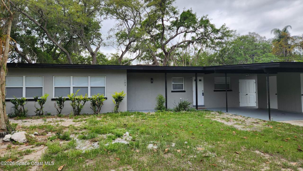 102 Christmas Hill Road - Photo 1