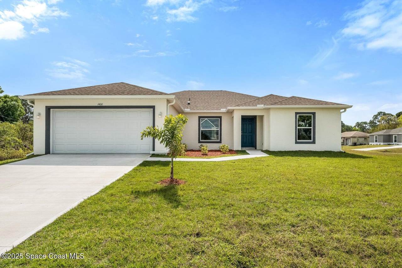 219 Webbwood Avenue - Photo 1