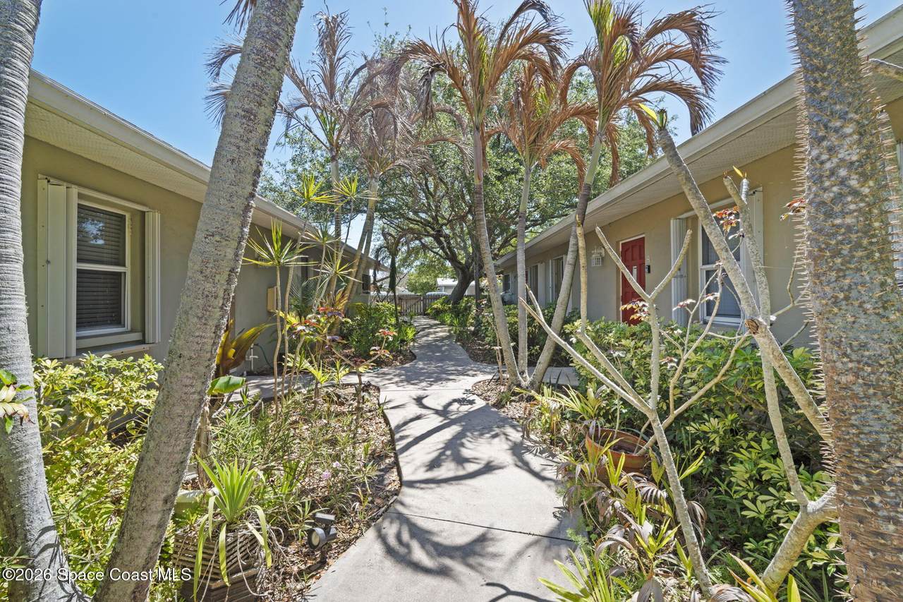 236 Woodland Avenue - Photo 1