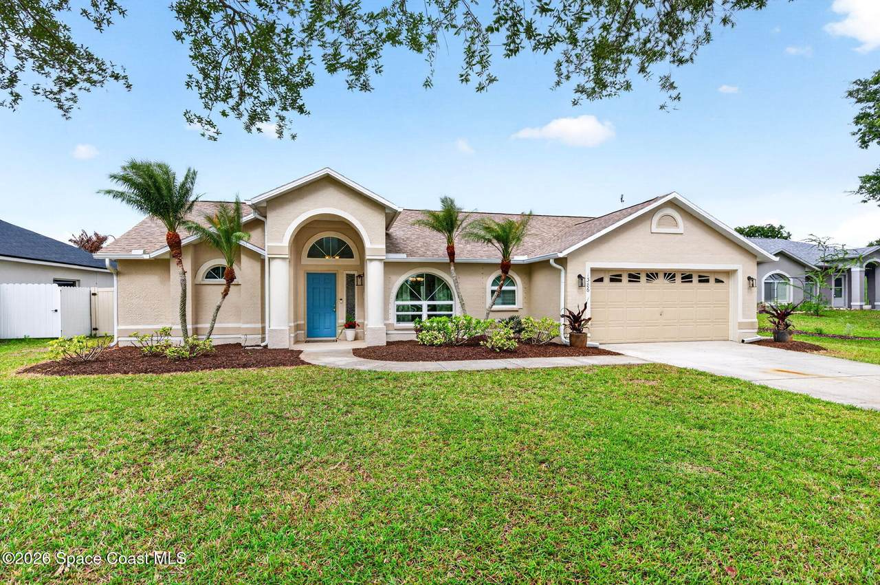 1386 York Circle - Photo 1