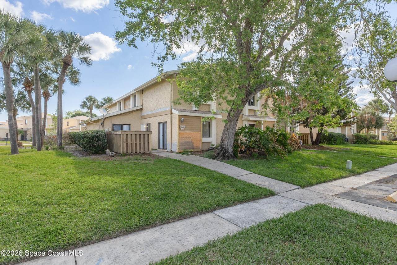 1020 Abada Court - Photo 1