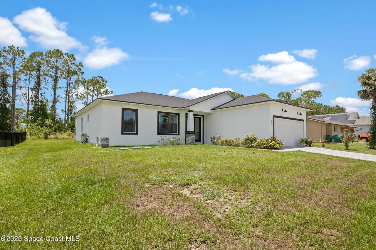 https://bt-photos.global.ssl.fastly.net/spacecoast/1280_boomver_1_1075608-2.jpg