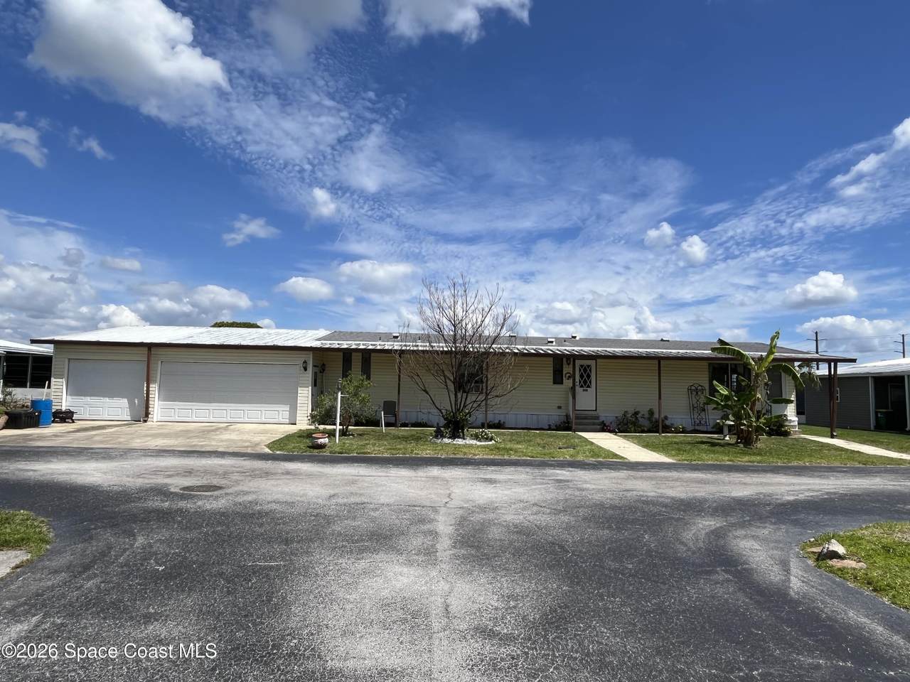 300 Bottlebrush Court - Photo 1