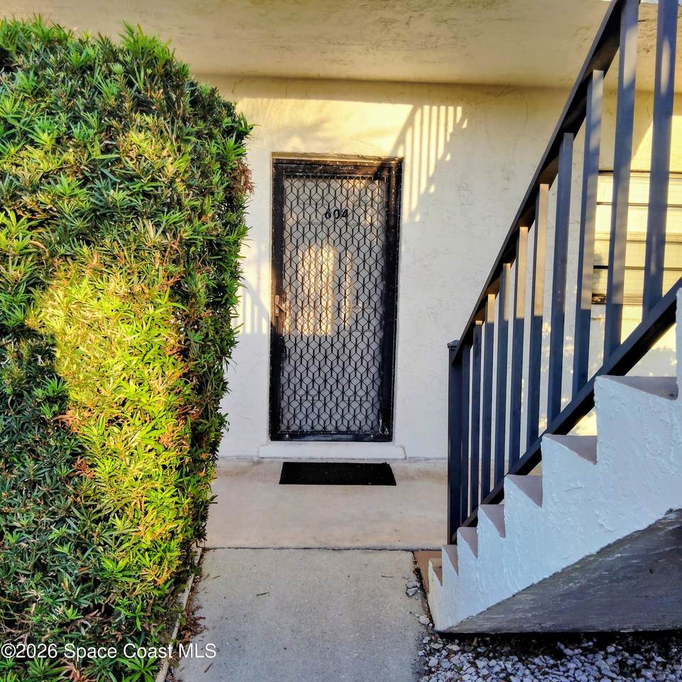 200 Saint Lucie Lane - Photo 1