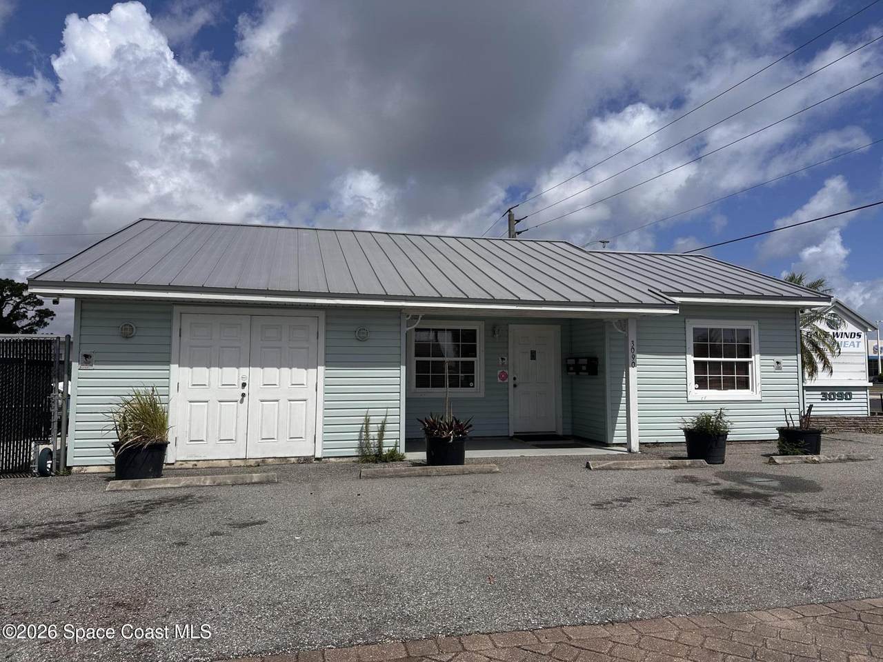 https://bt-photos.global.ssl.fastly.net/spacecoast/1280_boomver_1_1075974-2.jpg