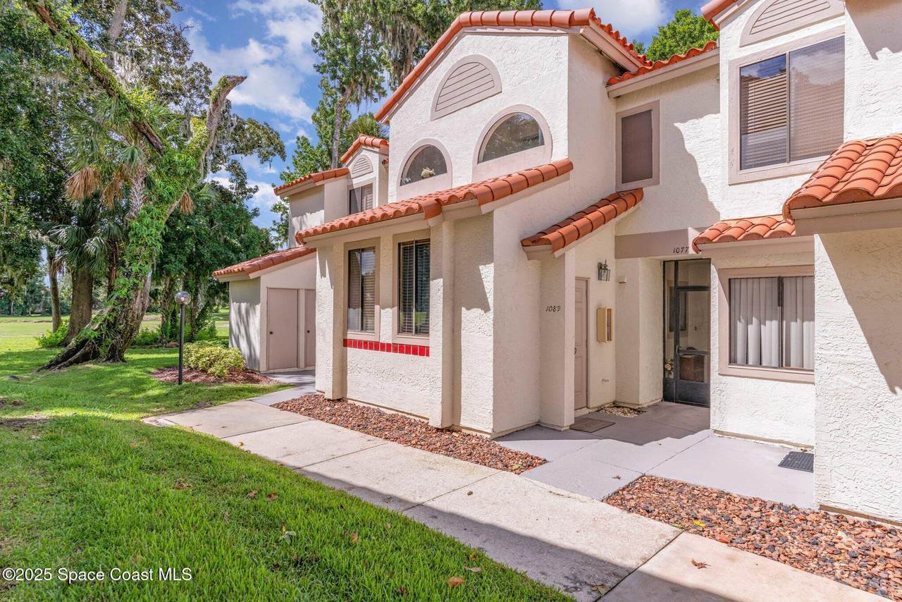 1089 Country Club Drive - Photo 1